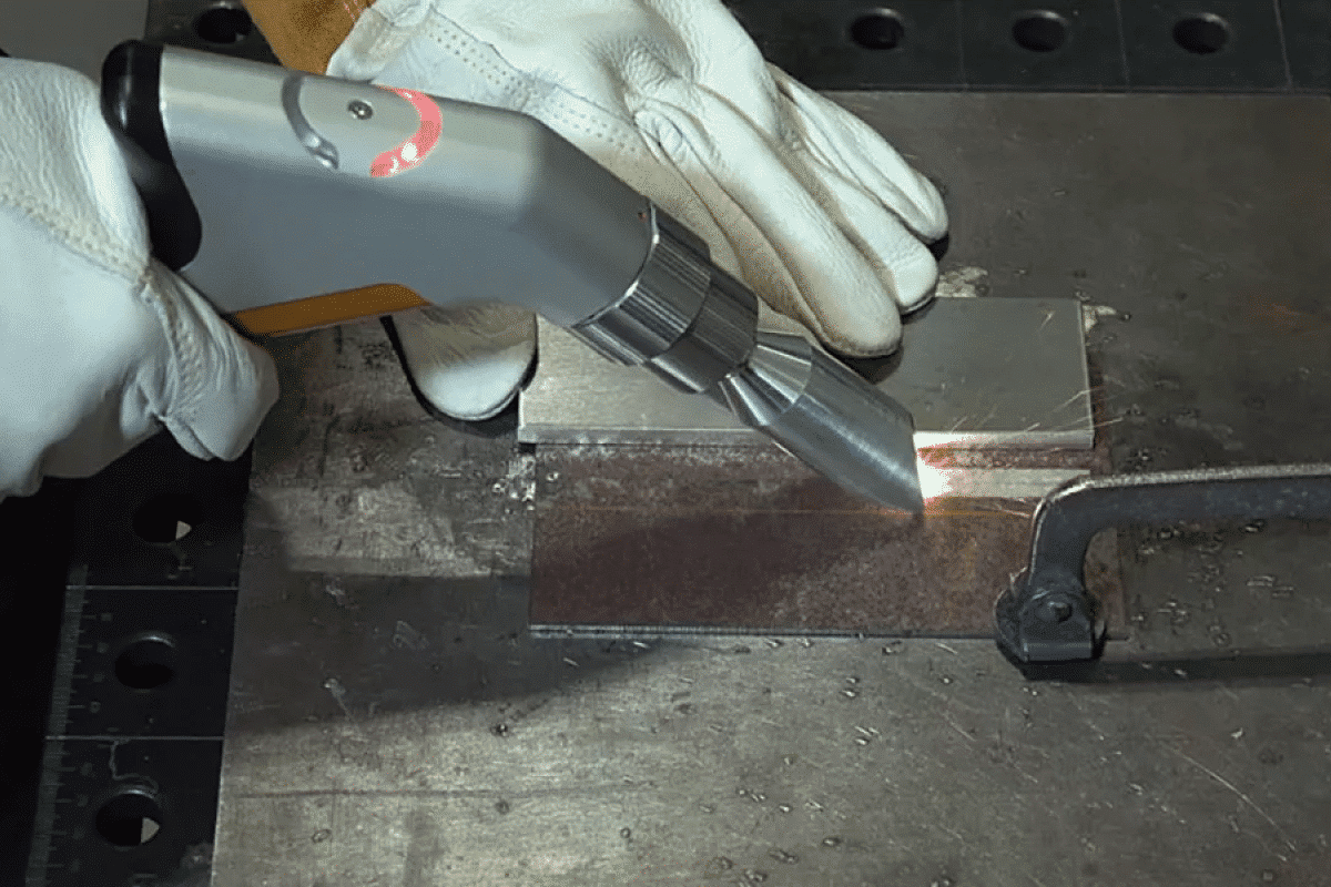 Does the laser cleaning machine have specific power requirements?
