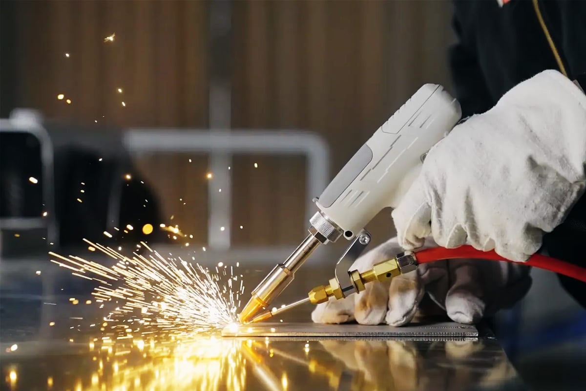 Which Laser Generator Is Best for Welding