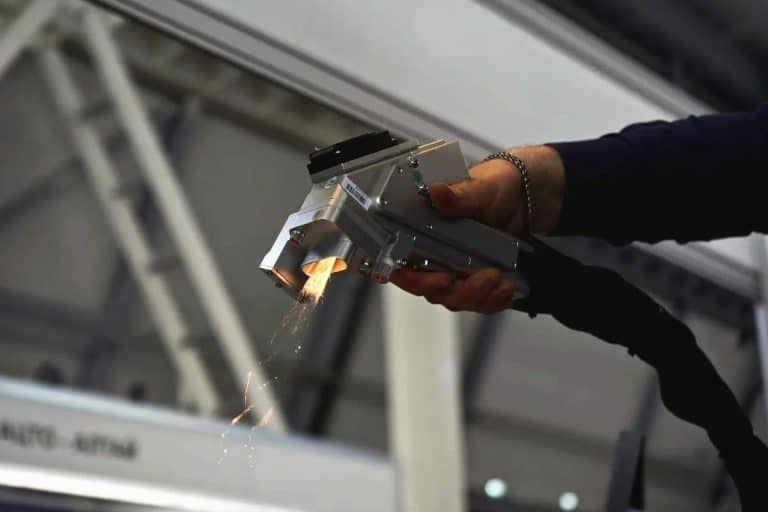 How to Maintain the Cooling System of a Laser Cleaning Machine