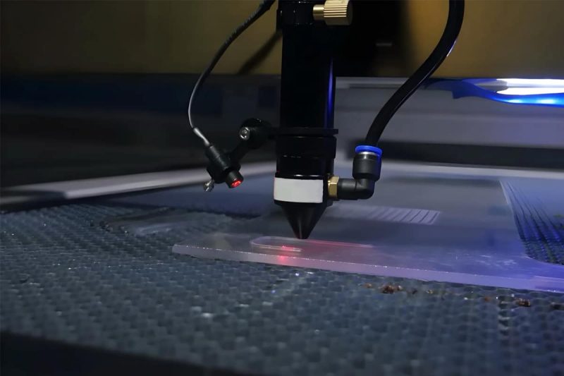 CO2 Laser vs. Fiber Laser Clarifying a Common Question