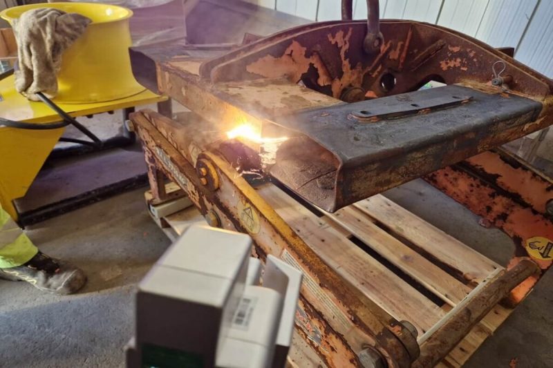 Vergleich der Laserreinigung mit traditionellen Reinigungsmethoden