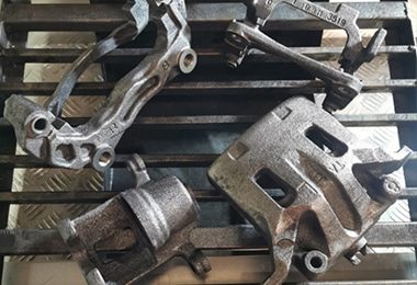 Campioni per la pulizia continua tramite laser