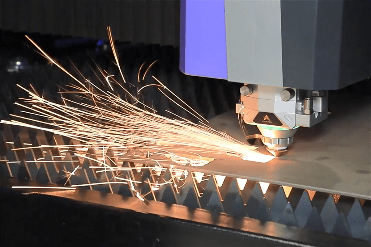 Taglio laser fibra VS taglio tradizionale dei metalli