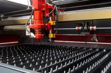 How Does a CO2 Laser Cutting Machine Achieve High-Precision Cutting