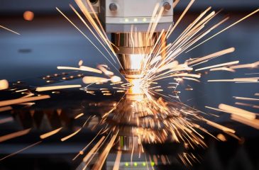 Tiêu cự của máy cắt laser ảnh hưởng đến quá trình cắt như thế nào?