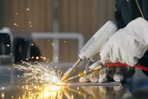 Quanto è calda la saldatura laser?