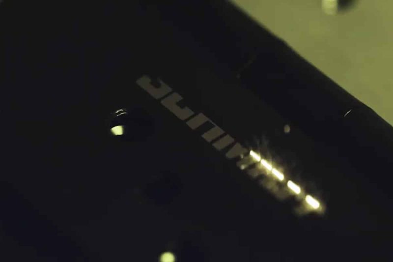 レーザーマーキングとレーザー彫刻の主な違い
