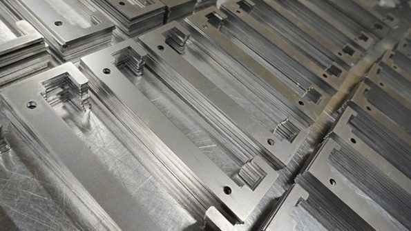 Образец лазерной резки оцинкованной стали