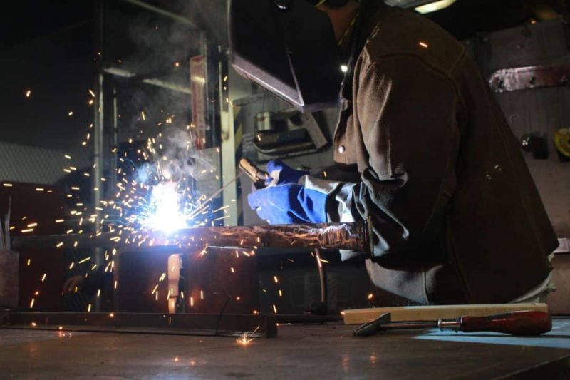 Methods to extend the service life of laser welding machines