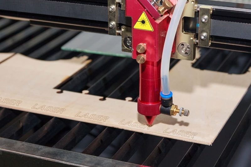 Multifunctional advantages of CO2 laser cutting machine Multifunctional advantages of CO2 laser cutting machine