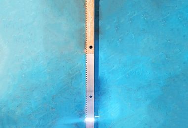 Campioni di pulizia con laser a impulsi