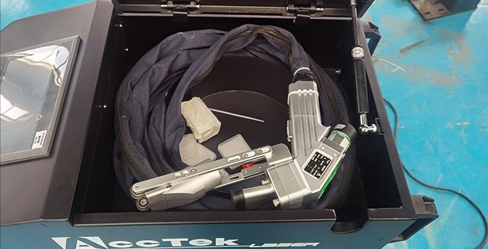 M quina de limpeza a laser de pulso AccTek Laser