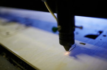 The maximum cutting thickness of the CO2 laser cutting machine