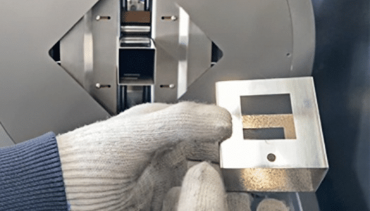 Amostras de corte a laser de fibra tubular