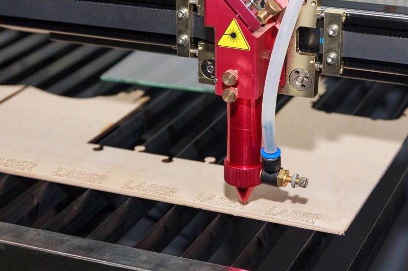 Typical application scenarios of CO2 laser cutting machines Typical application scenarios of CO2 laser cutting machines