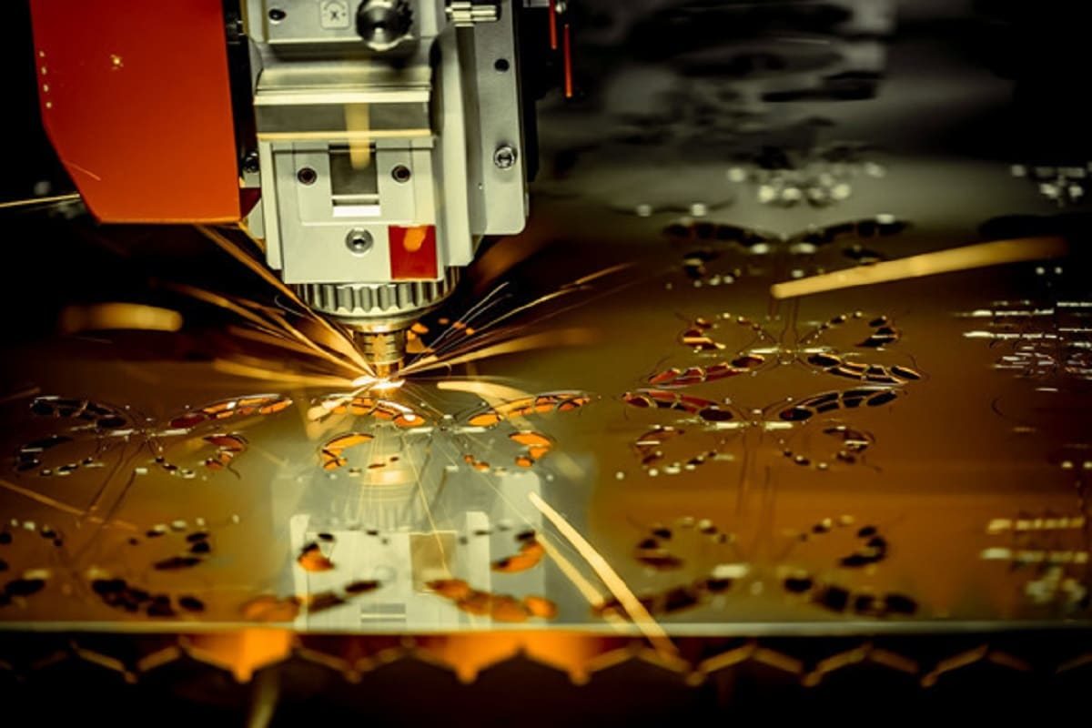 Fiber Laser Cutting VS Plasma Cutting AccTek Laser